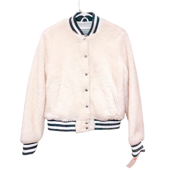 Levi's Sherpa Plush Bomber Jacket - Picture 4 of 8